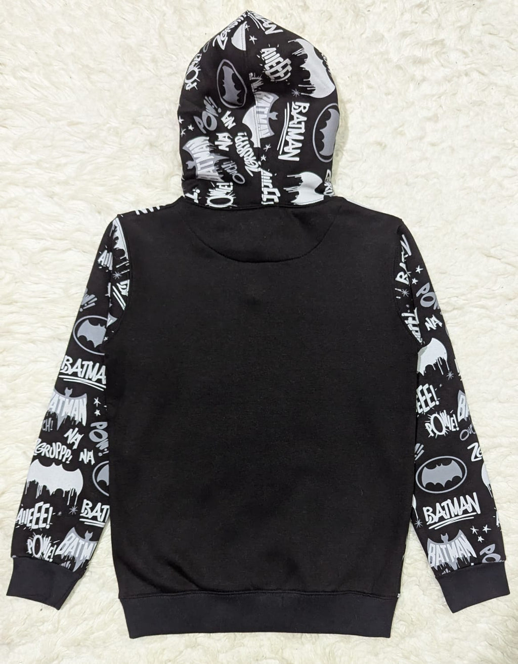 Batman Fleece Hoodie & Jogger Set – Superhero Winter Wear for Kids
